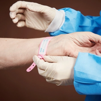 Identifikation von Patienten und Krankenhäusern mit RFID