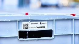 Miniature Dipole Robust RFID Labels